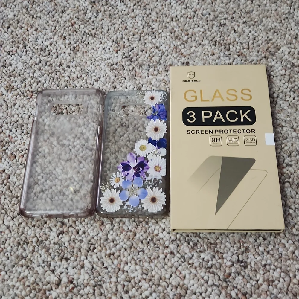 Bundle of screen protectors and covers for Samsung Galaxy s10e